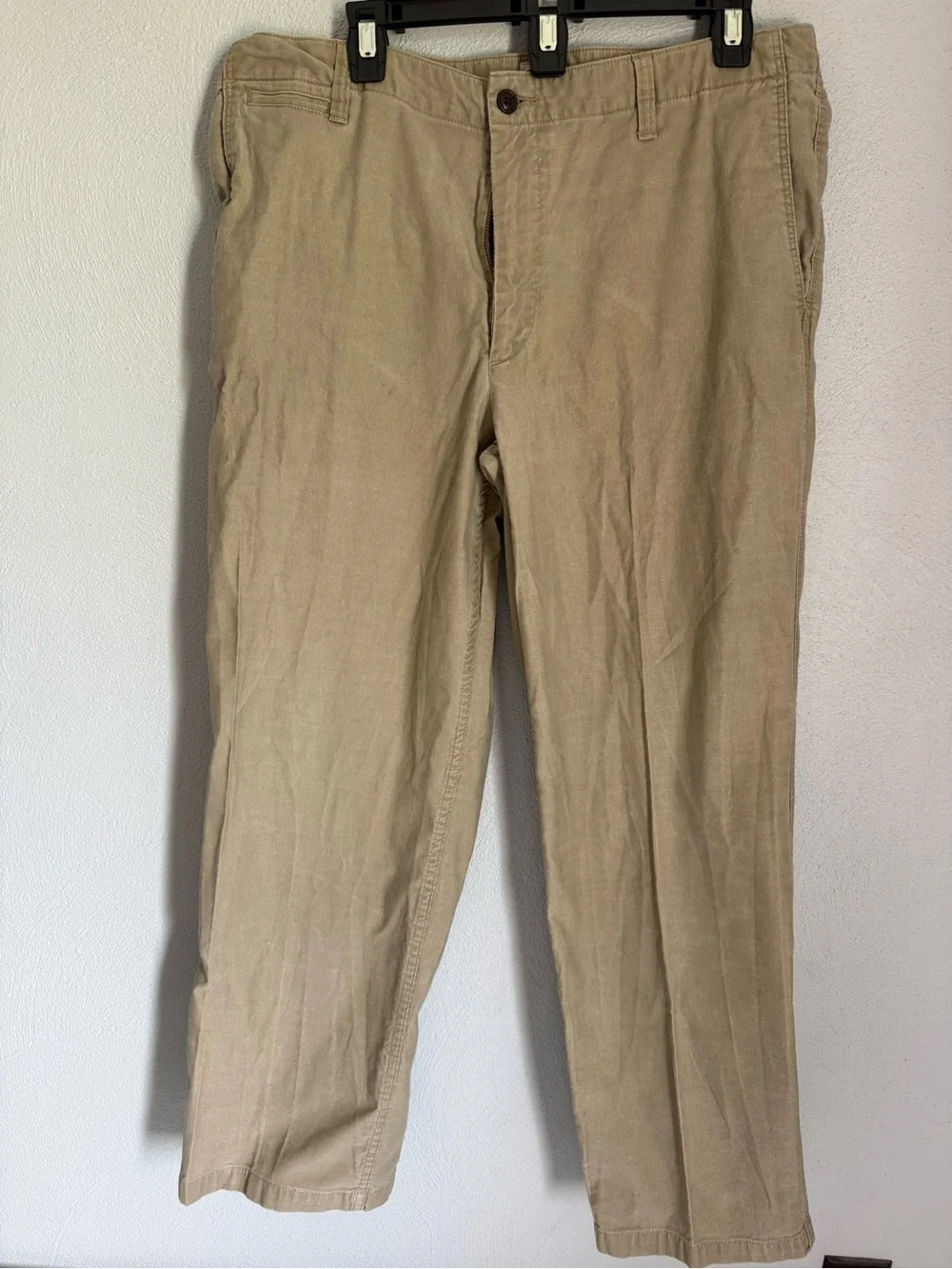 Dockers Men's Straight-Fit Chino Pants in Tan
